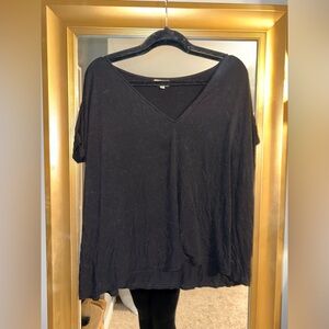 Piko 1988 Black V-Neck Short Sleeve Relaxed Tee